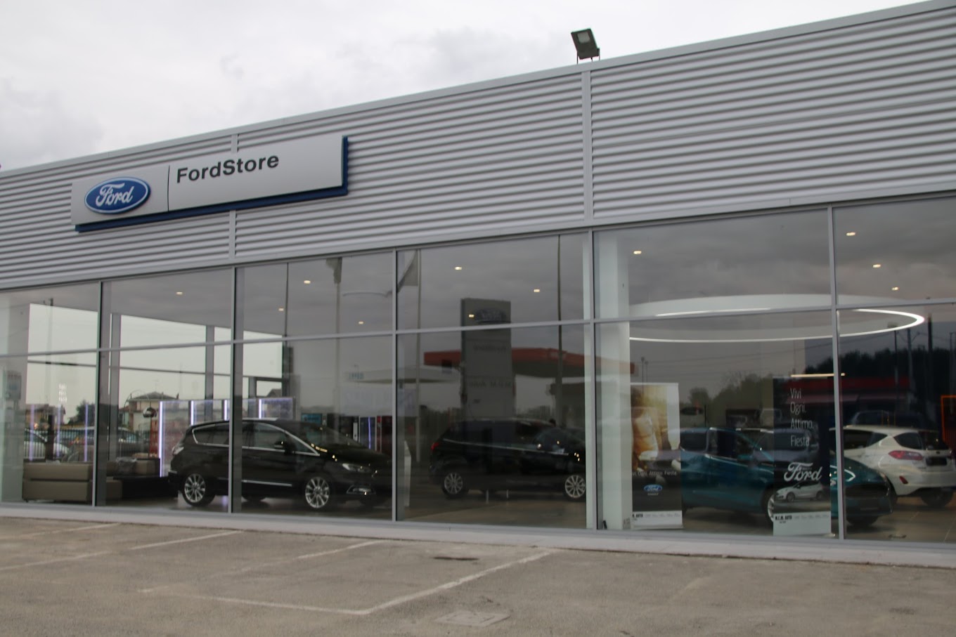 Iperauto S.p.A. - Fordstore Cava Manara 